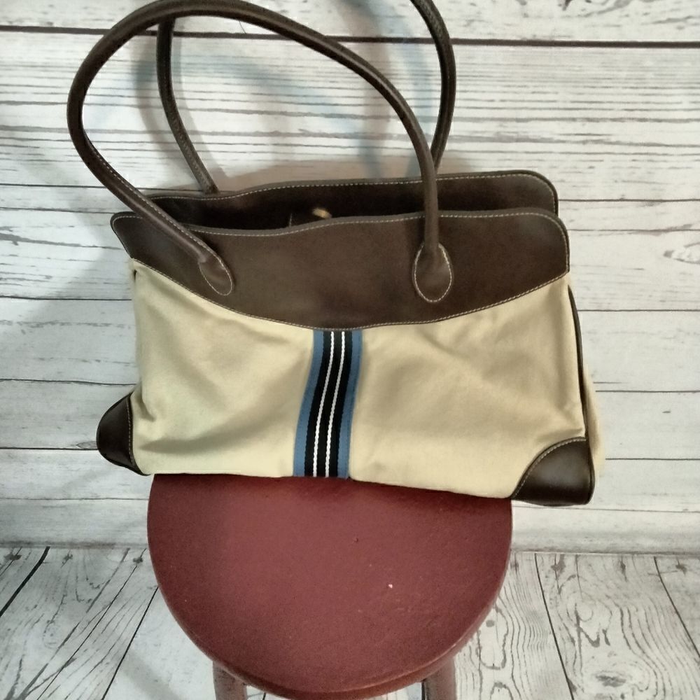 "Chaps" woman's purse 👜